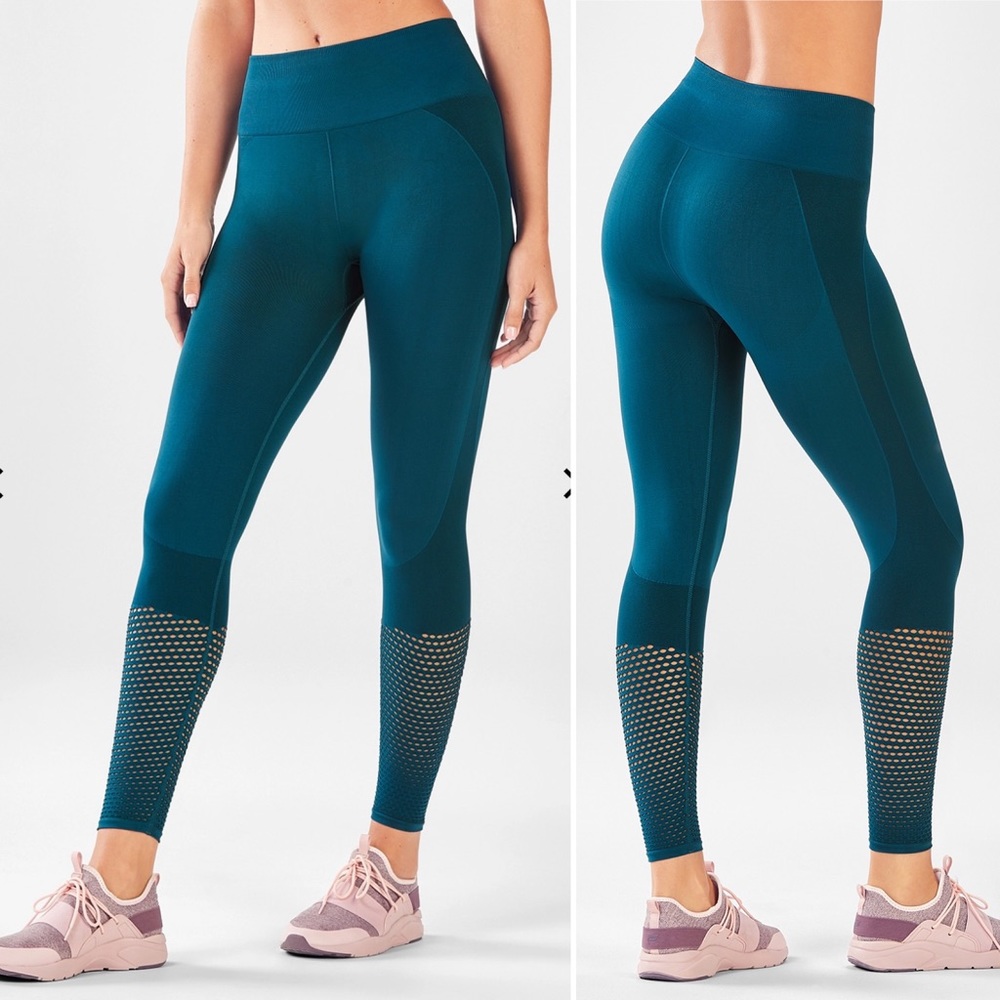 Fabletics High-Waisted Seamless Mesh Legging